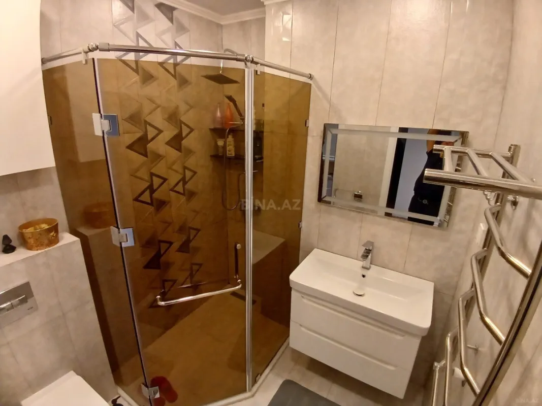Satılır 3 otaqlı mənzil 114 m²