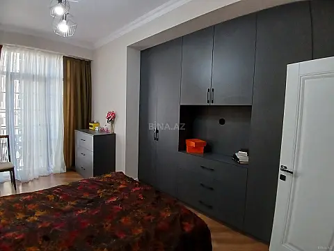 Satılır 3 otaqlı mənzil 114 m²
