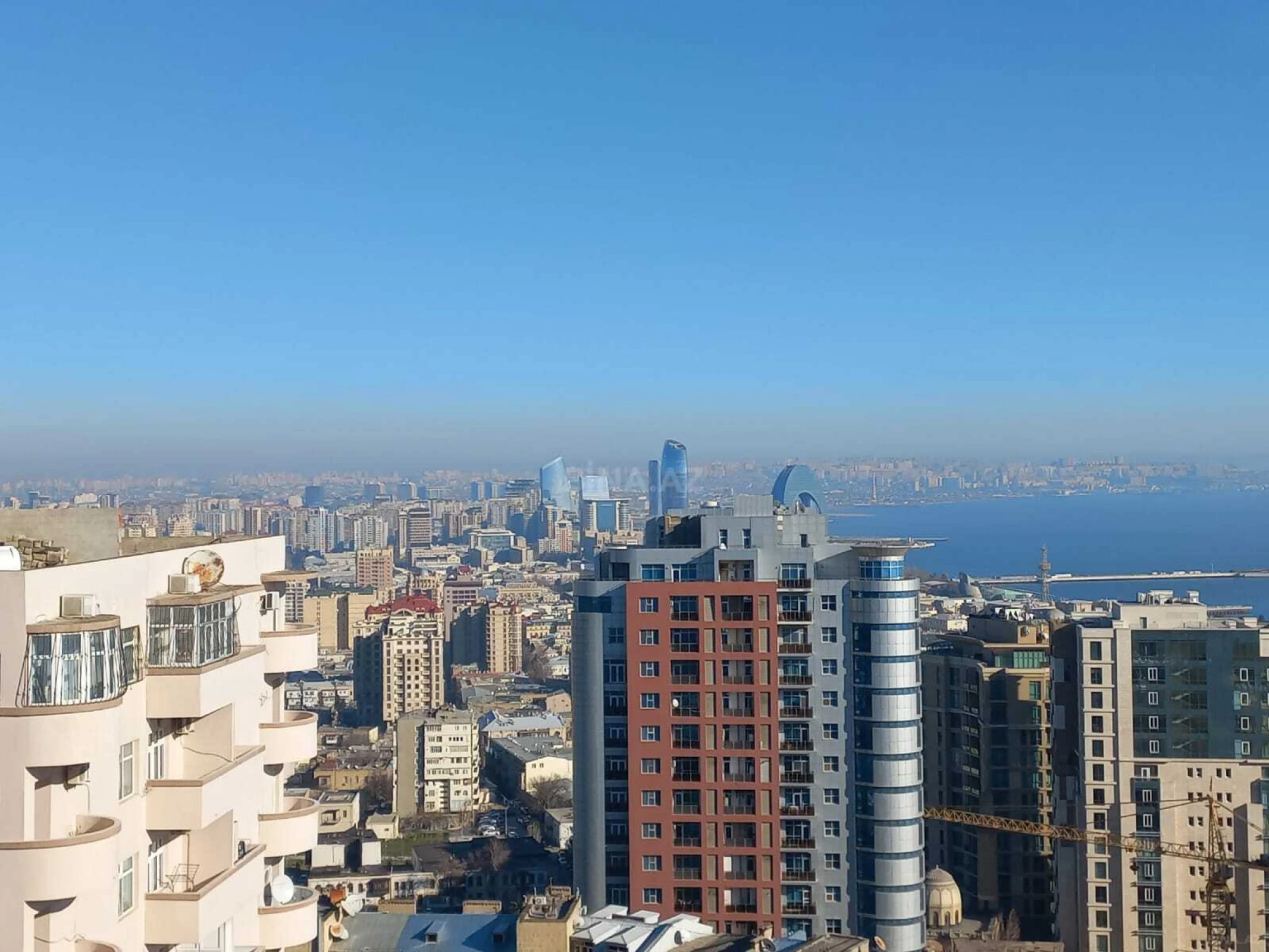 Satılır 3 otaqlı mənzil 114 m²