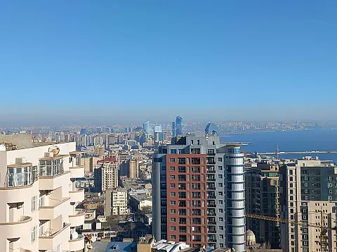 Satılır 3 otaqlı mənzil 114 m²