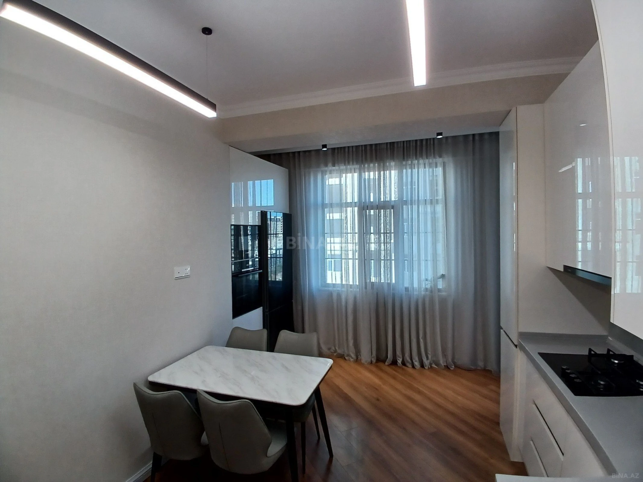 Satılır 3 otaqlı mənzil 114 m²
