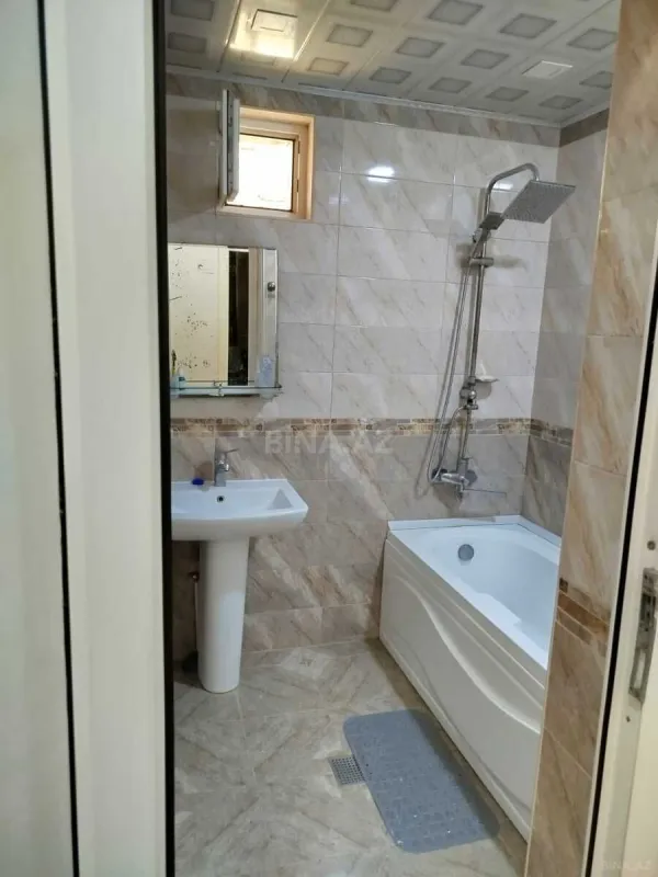 Satılır 5 otaqlı həyət evi 115 m²