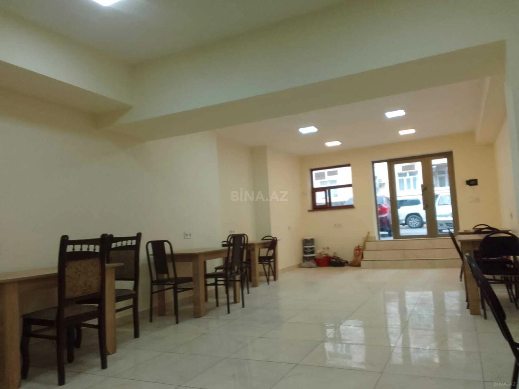Satılır obyekt 65 m²