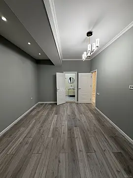 Satılır 3 otaqlı mənzil 135 m²