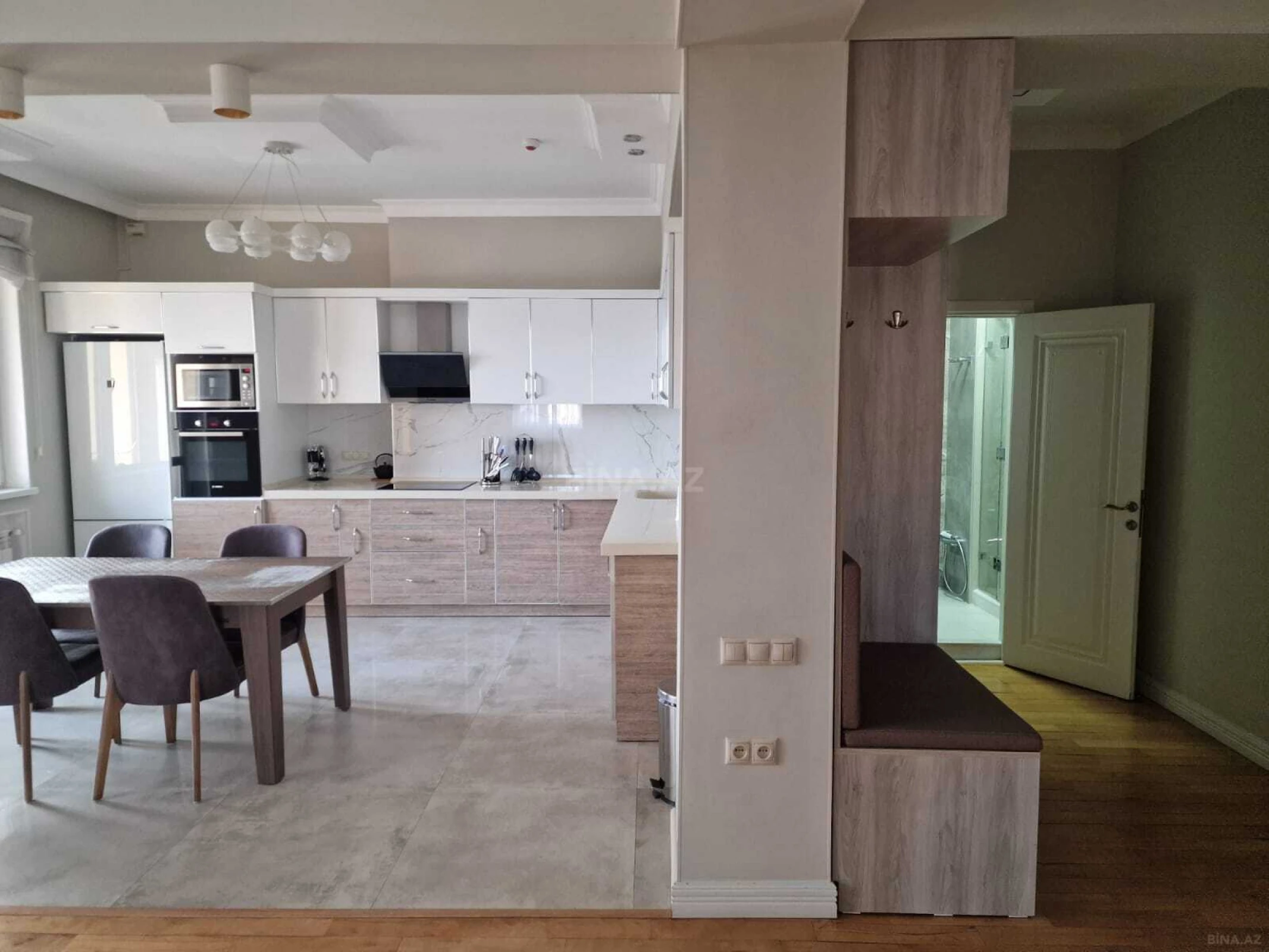 Kirayə verilir 3 otaqlı mənzil 102 m²