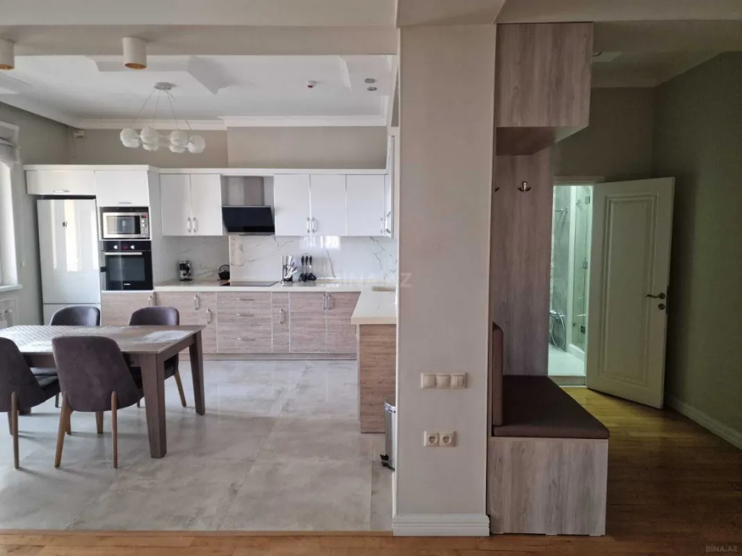Kirayə verilir 3 otaqlı mənzil 102 m²