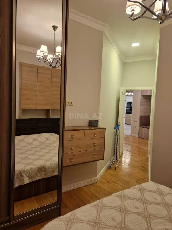 Kirayə verilir 3 otaqlı mənzil 102 m²