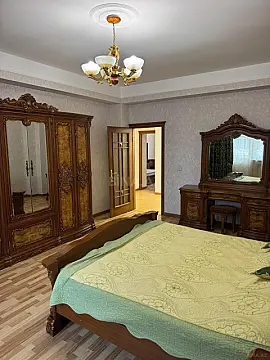Kirayə verilir 3 otaqlı mənzil 150 m² — Bakı, Xətai m/s yanı 3 otaq 150.00 m²