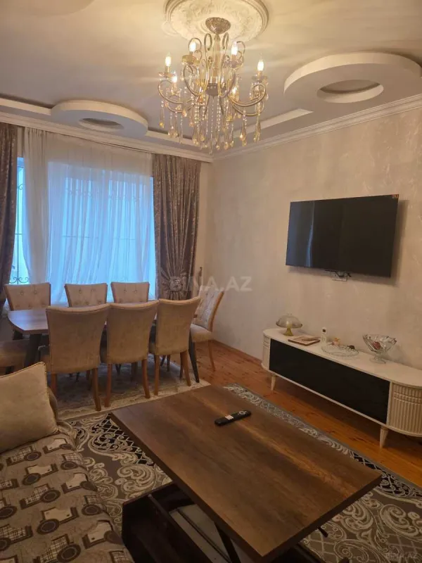 Satılır 5 otaqlı həyət evi 150 m²