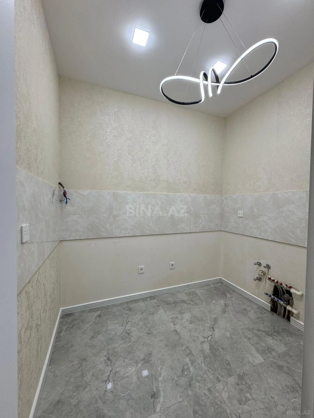 Satılır 3 otaqlı mənzil 78.5 m²