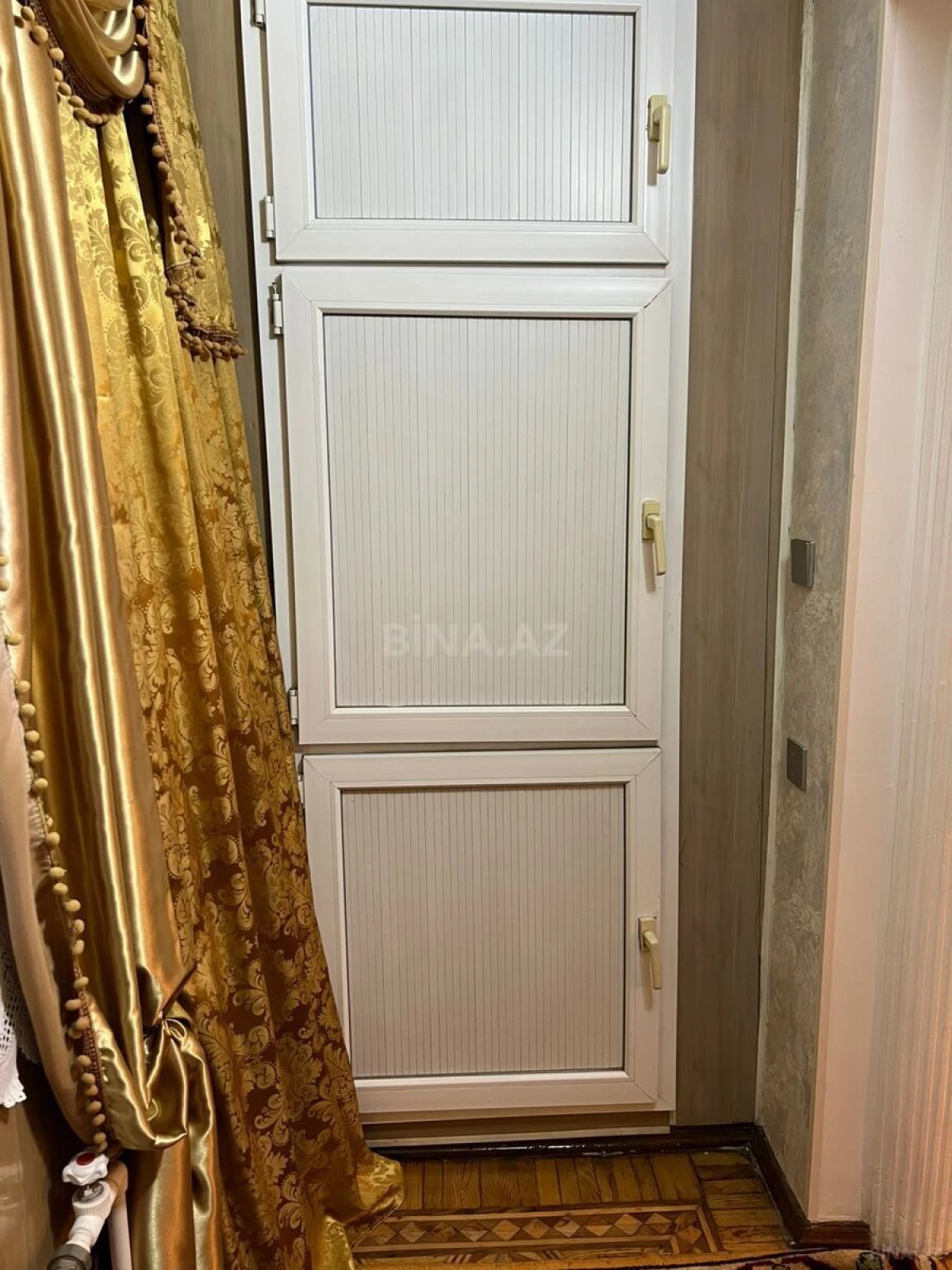 Satılır 3 otaqlı mənzil 75 m²