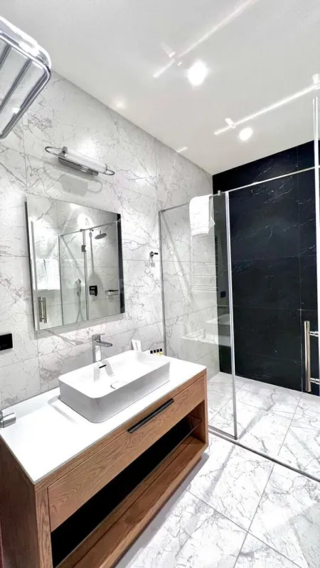 Satılır 1 otaqlı mənzil 74 m²