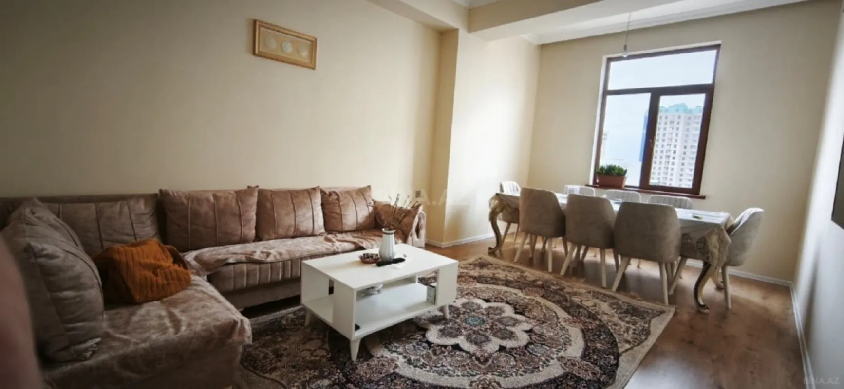 Satılır 4 otaqlı mənzil 129 m²