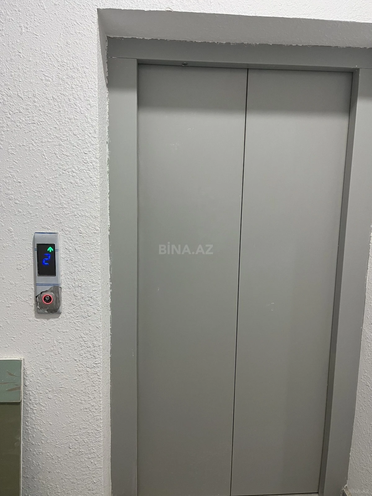 Satılır 2 otaqlı mənzil 91.5 m²