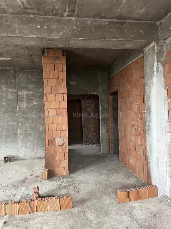 Satılır 2 otaqlı mənzil 91.5 m²