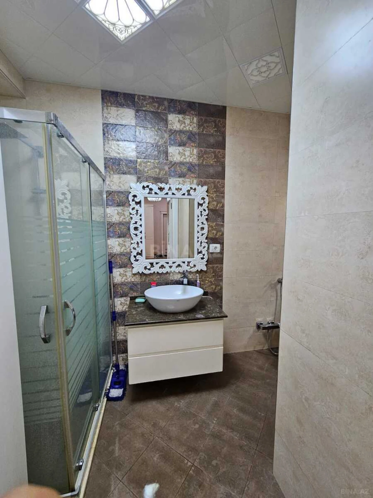 Satılır 4 otaqlı mənzil 209 m²