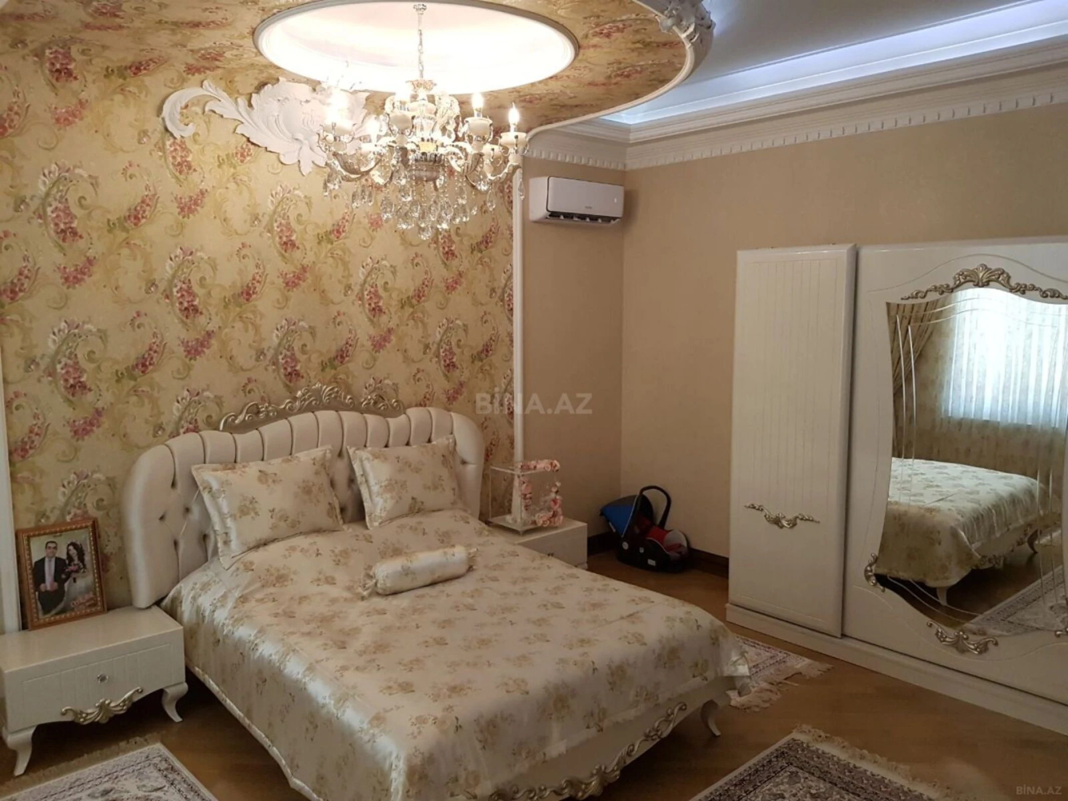Satılır 7 otaqlı həyət evi 600 m²