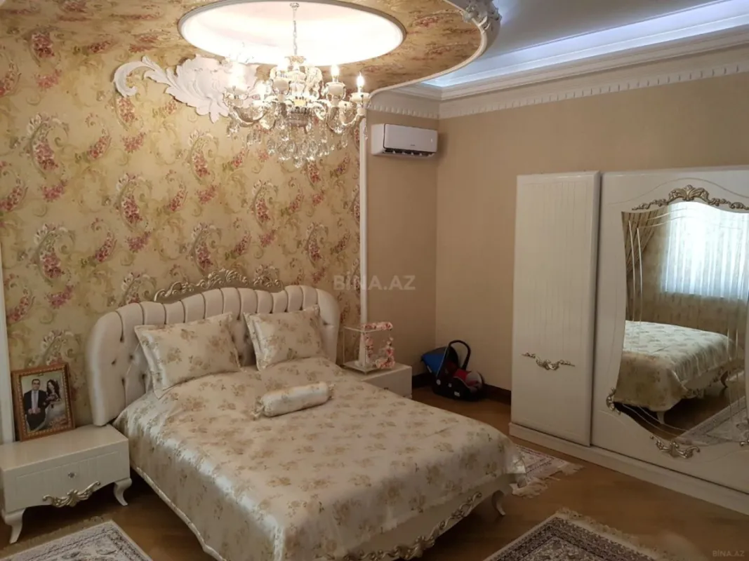 Satılır 7 otaqlı həyət evi 600 m²