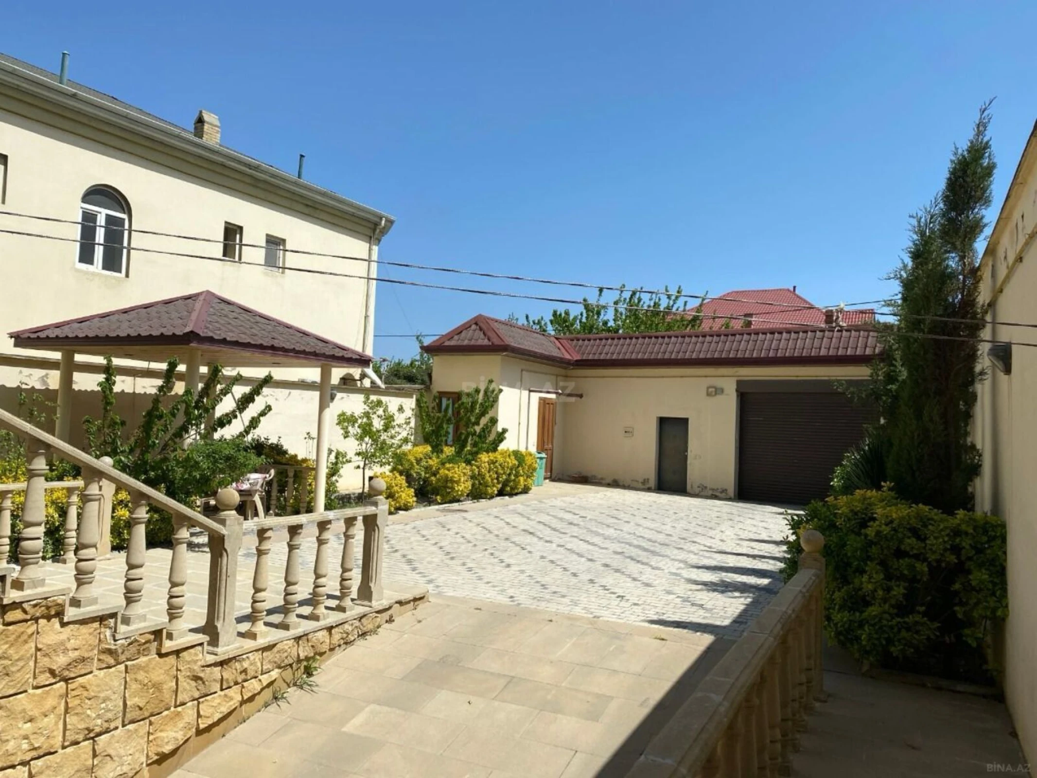 Kirayə verilir 9 otaqlı həyət evi 250 m²