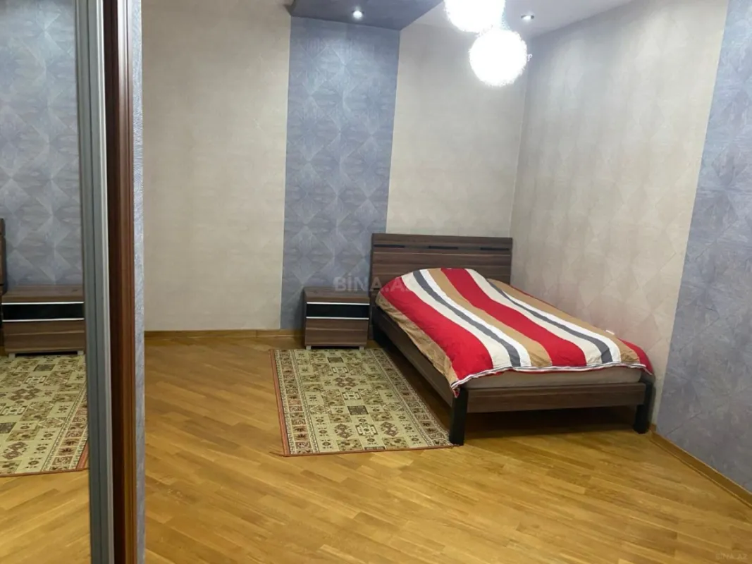 Kirayə verilir 9 otaqlı həyət evi 250 m²