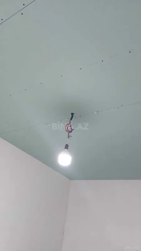 Satılır 3 otaqlı mənzil 145 m²