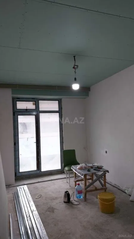 Satılır 3 otaqlı mənzil 145 m²