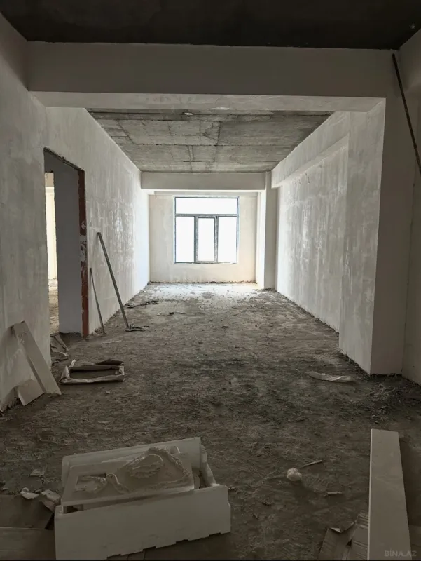 Satılır 3 otaqlı mənzil 171 m²