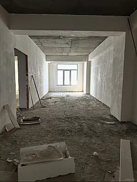 Satılır 3 otaqlı mənzil 171 m²