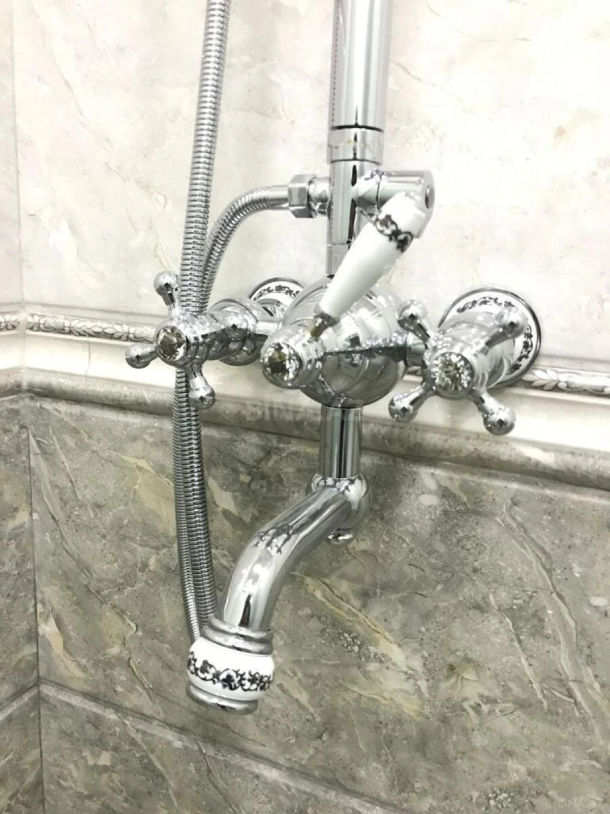 Kirayə verilir 3 otaqlı mənzil 135 m²