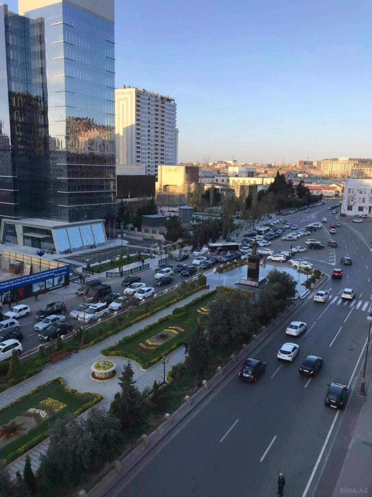 Kirayə verilir 3 otaqlı mənzil 135 m²