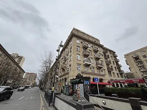 Kirayə verilir 2 otaqlı mənzil 70 m² — Bakı, Nizami 2 otaq 70.00 m²