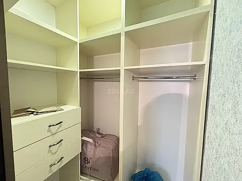 Kirayə verilir 2 otaqlı mənzil 70 m²