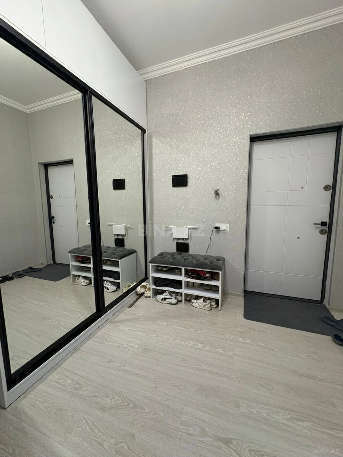 Satılır 3 otaqlı mənzil 103 m²