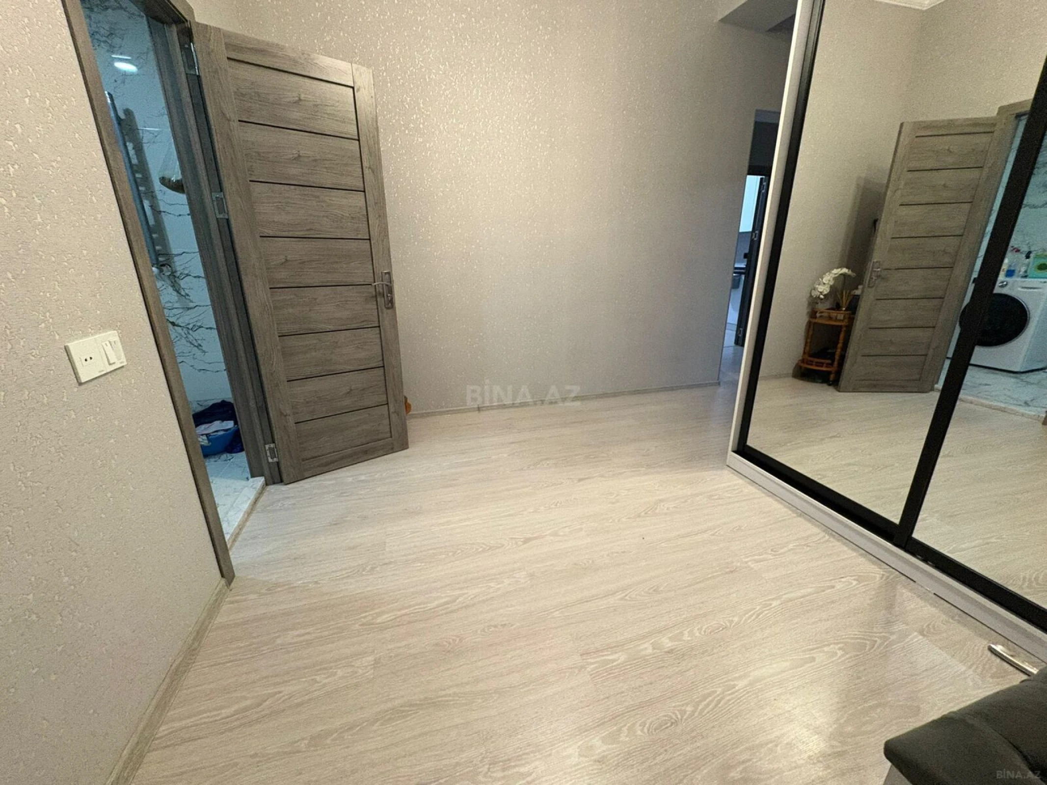 Satılır 3 otaqlı mənzil 103 m²