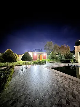 Kirayə verilir 7 otaqlı həyət evi 360 m²