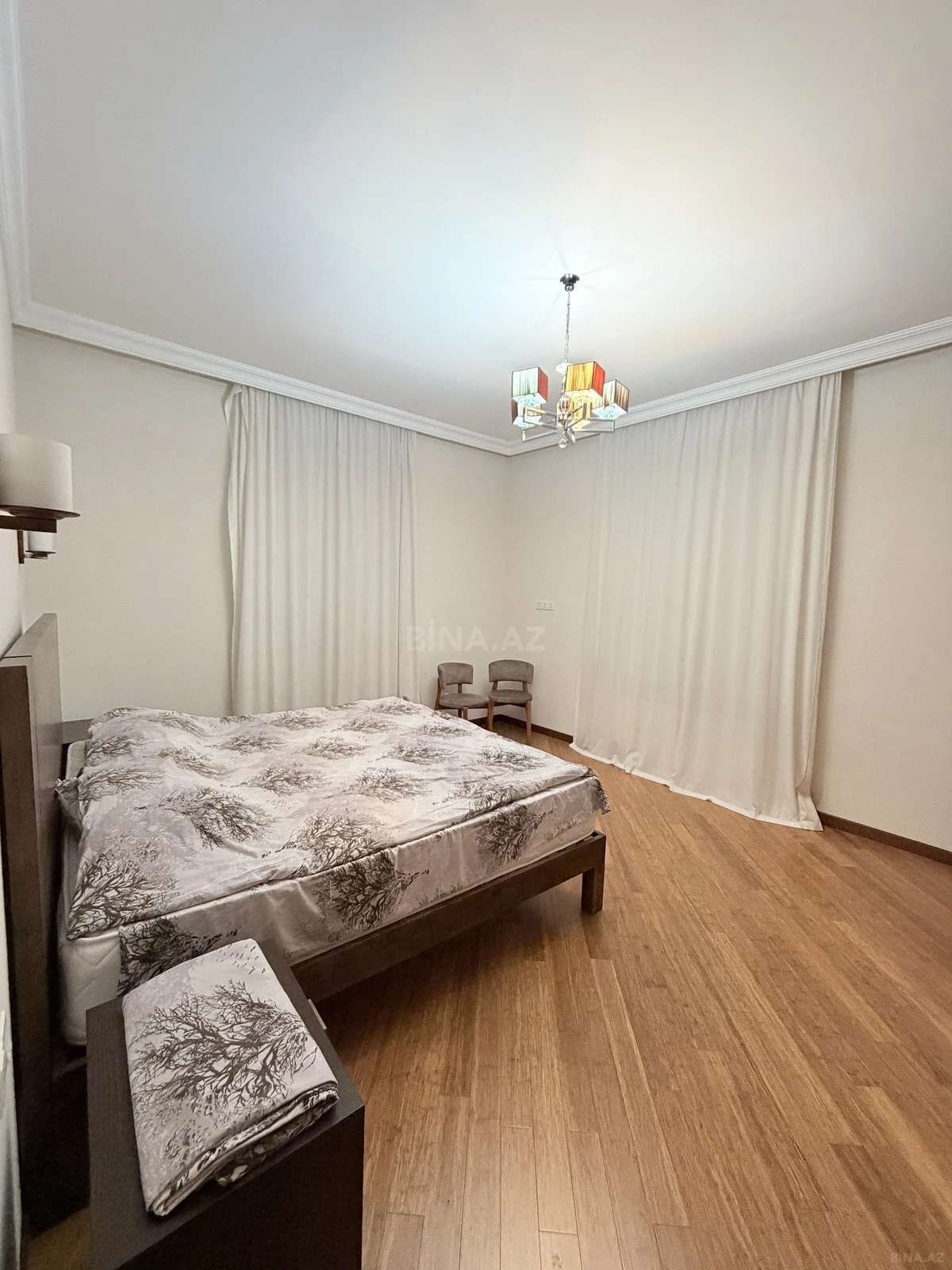 Kirayə verilir 7 otaqlı həyət evi 360 m²