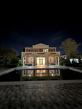 Kirayə verilir 7 otaqlı həyət evi 360 m²