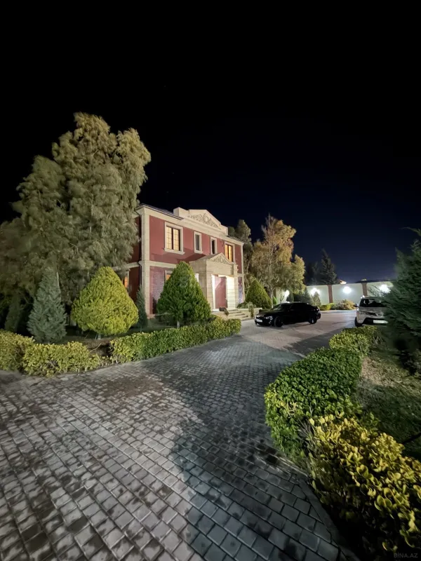 Kirayə verilir 7 otaqlı həyət evi 360 m²