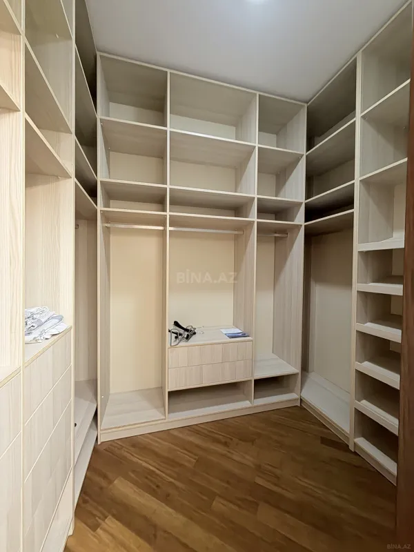 Kirayə verilir 7 otaqlı həyət evi 360 m²