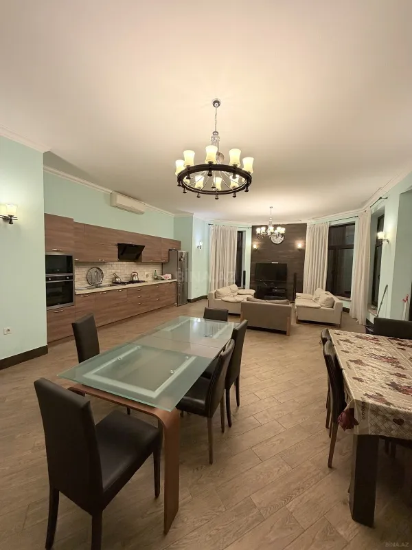 Kirayə verilir 7 otaqlı həyət evi 360 m²