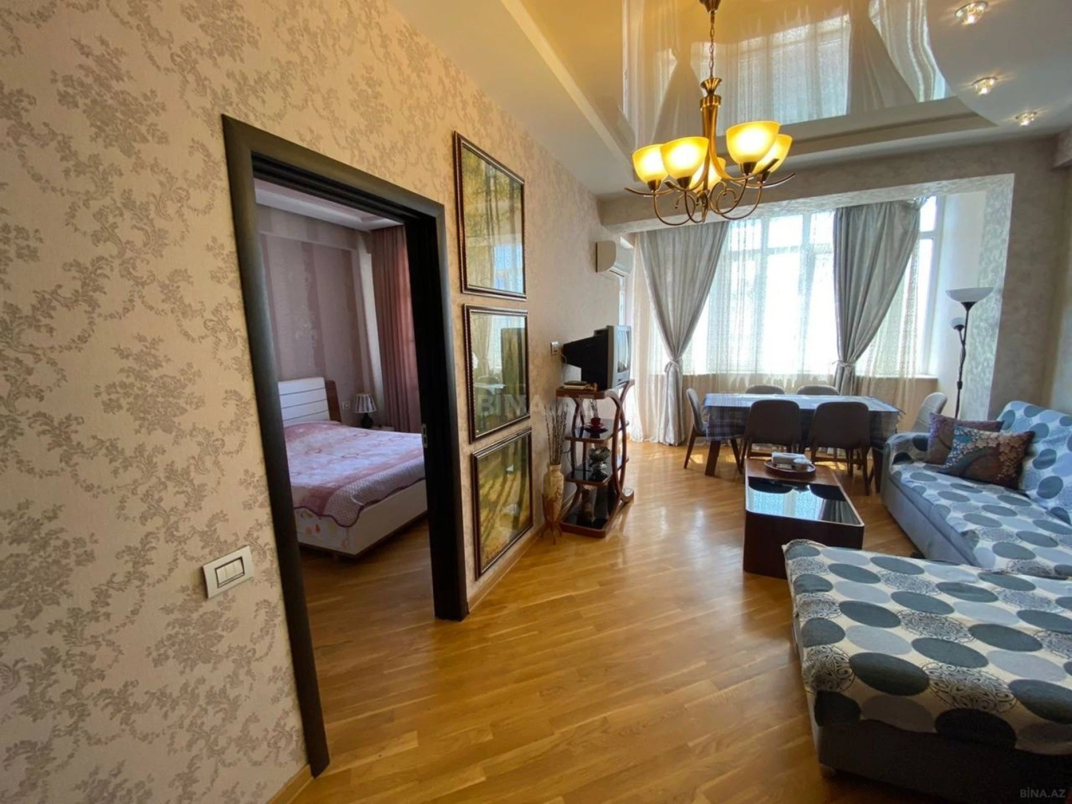 Kirayə verilir 2 otaqlı mənzil 60 m²