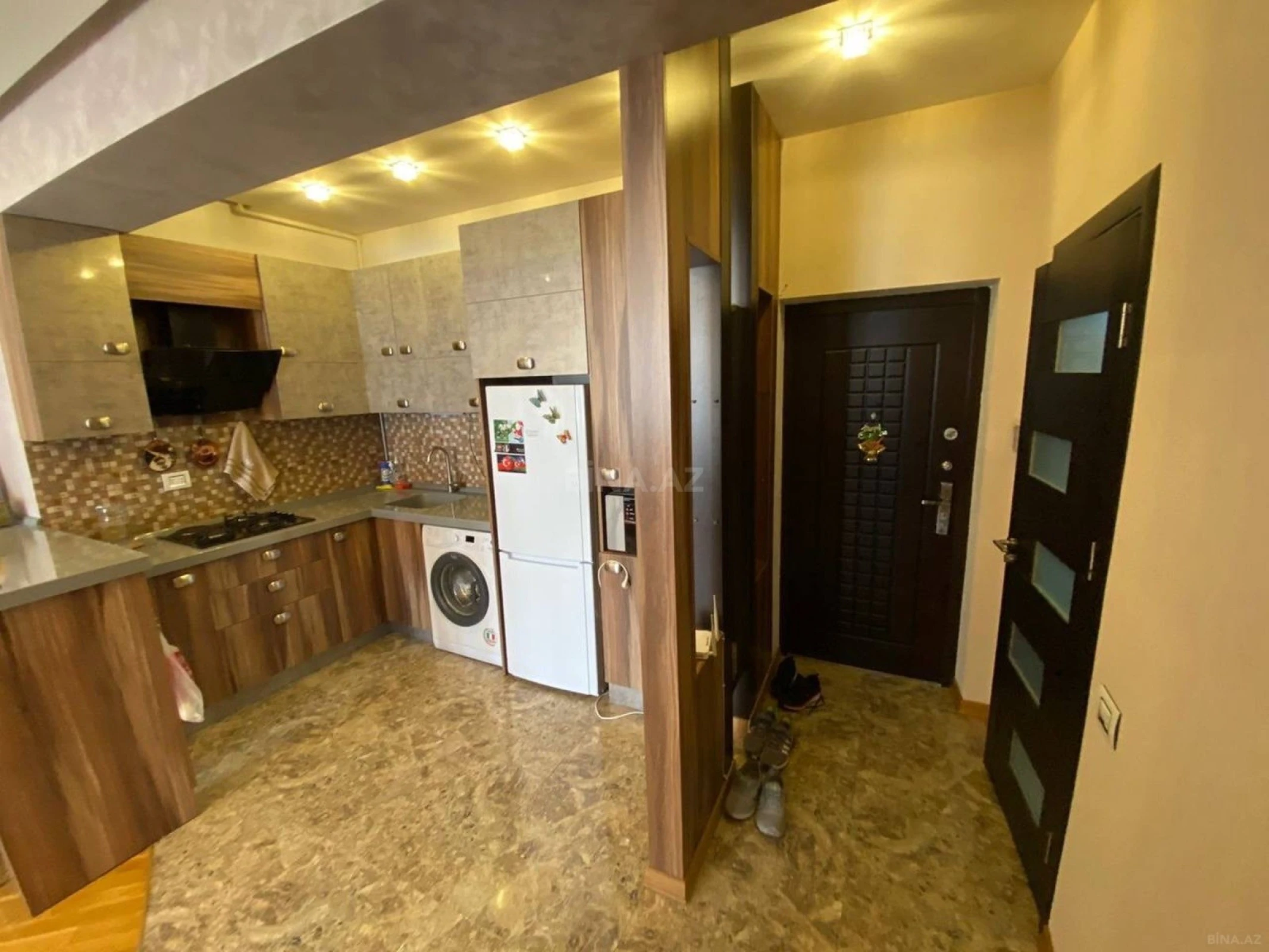 Kirayə verilir 2 otaqlı mənzil 60 m²