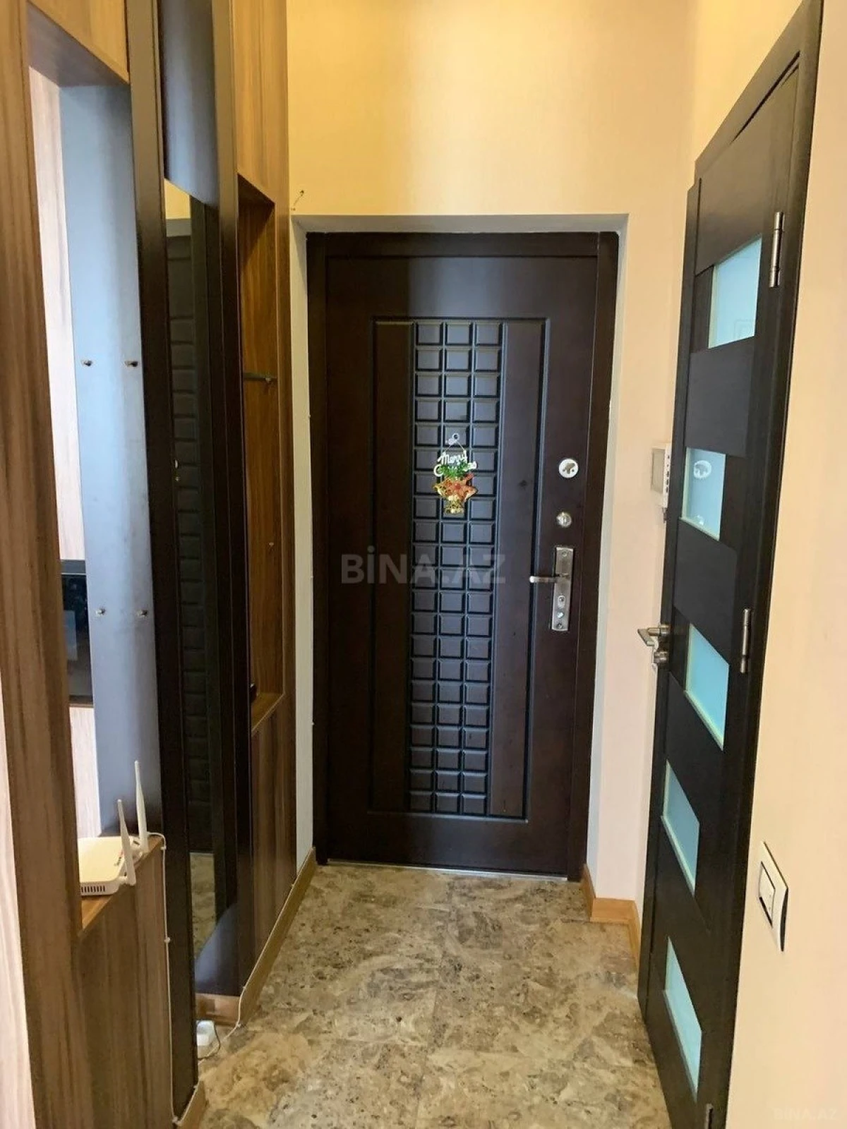 Kirayə verilir 2 otaqlı mənzil 60 m²