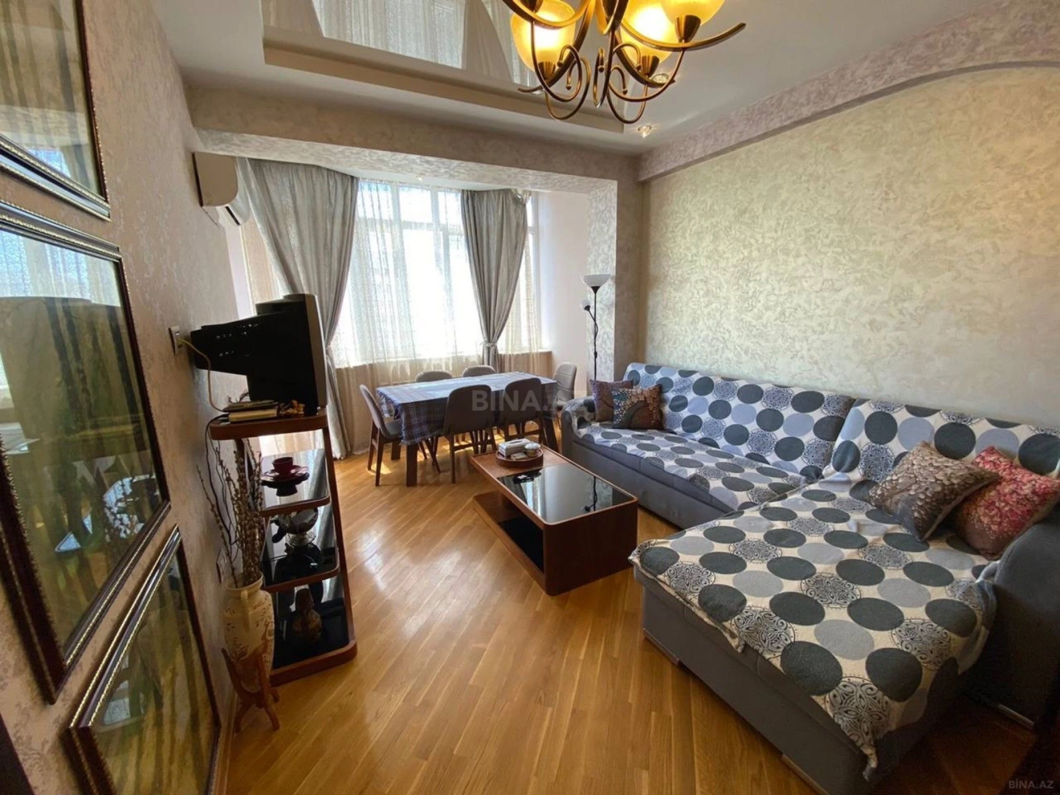 Kirayə verilir 2 otaqlı mənzil 60 m²