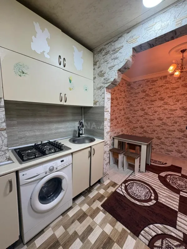 Kirayə verilir 2 otaqlı mənzil 65 m²