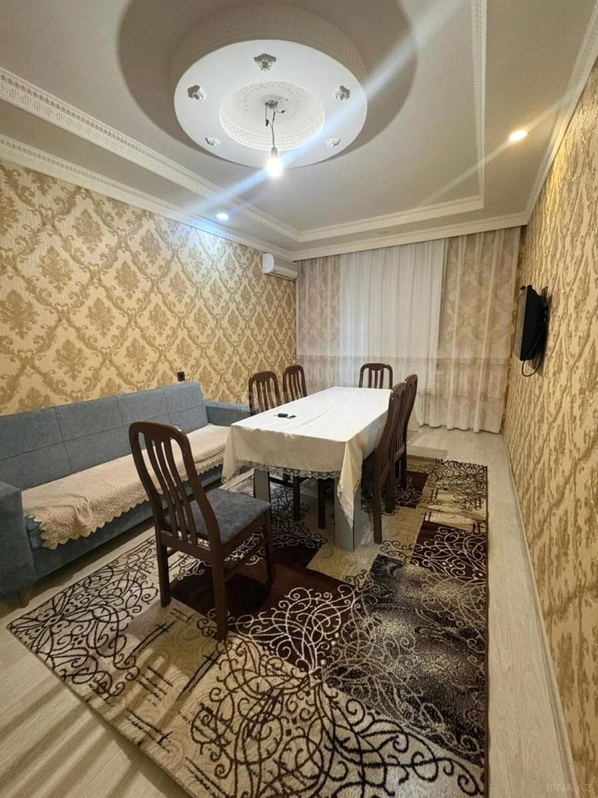 Kirayə verilir 2 otaqlı mənzil 65 m²