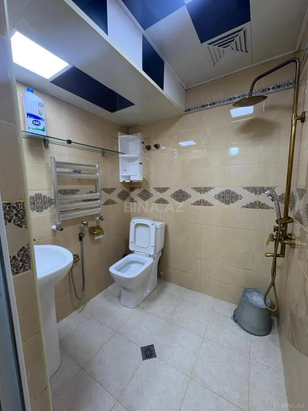 Kirayə verilir 2 otaqlı mənzil 65 m²