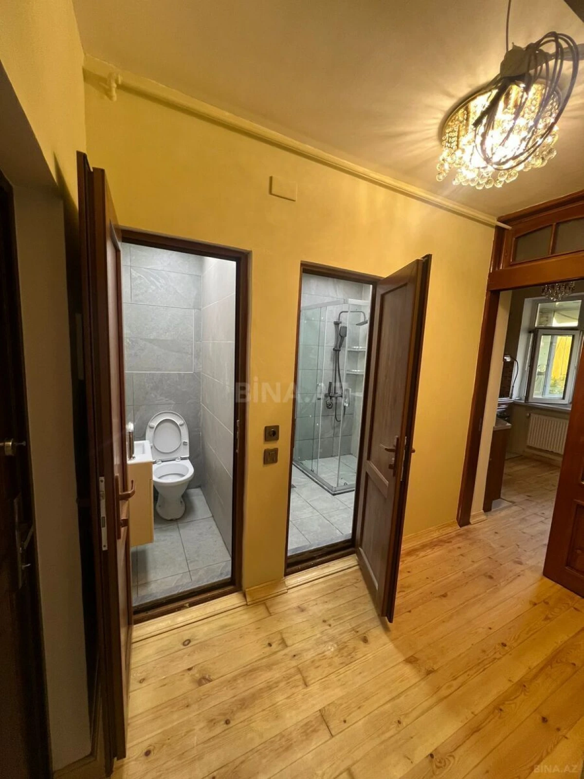 Kirayə verilir 2 otaqlı mənzil 70 m²