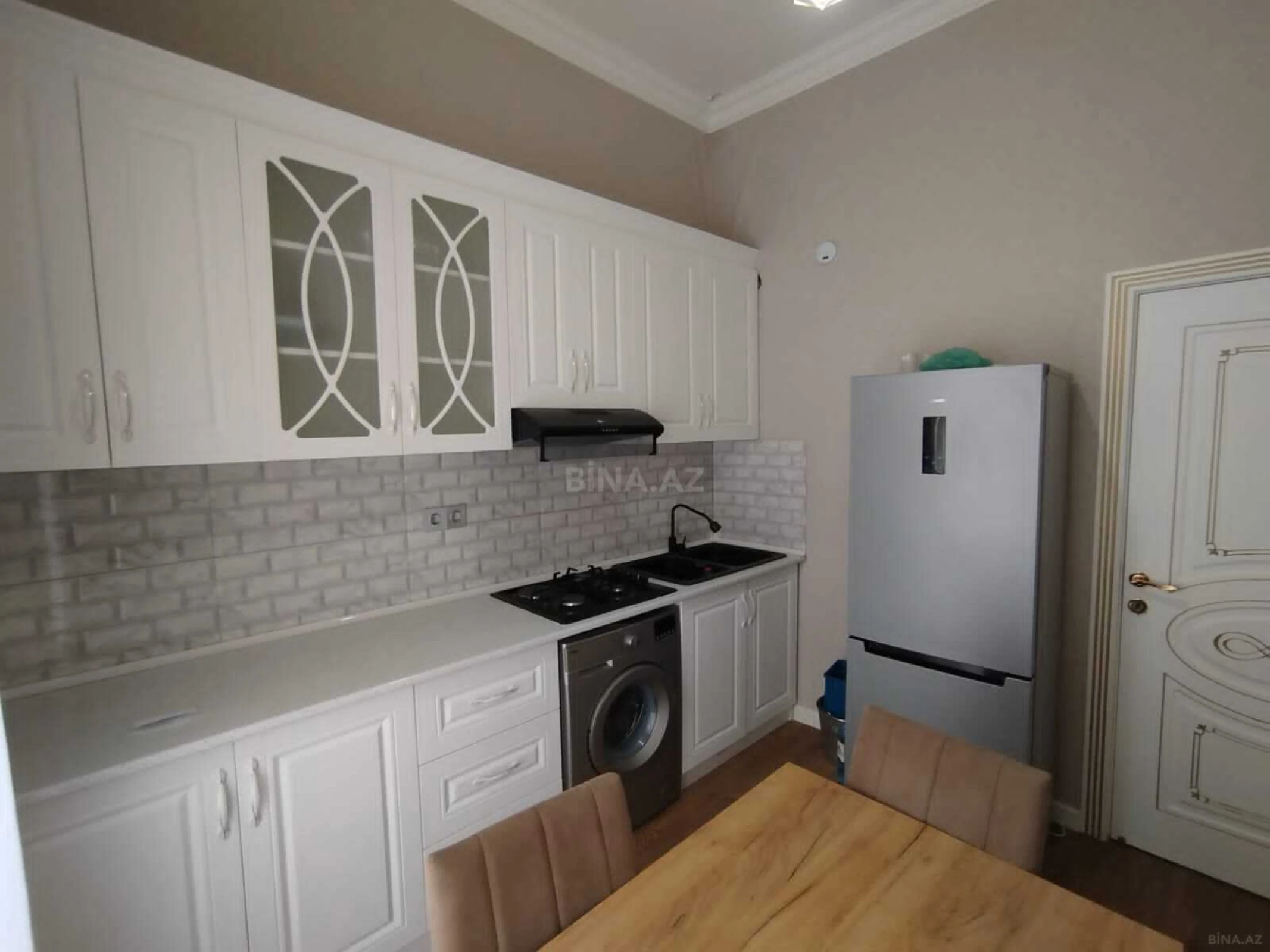 Kirayə verilir 3 otaqlı mənzil 86 m²