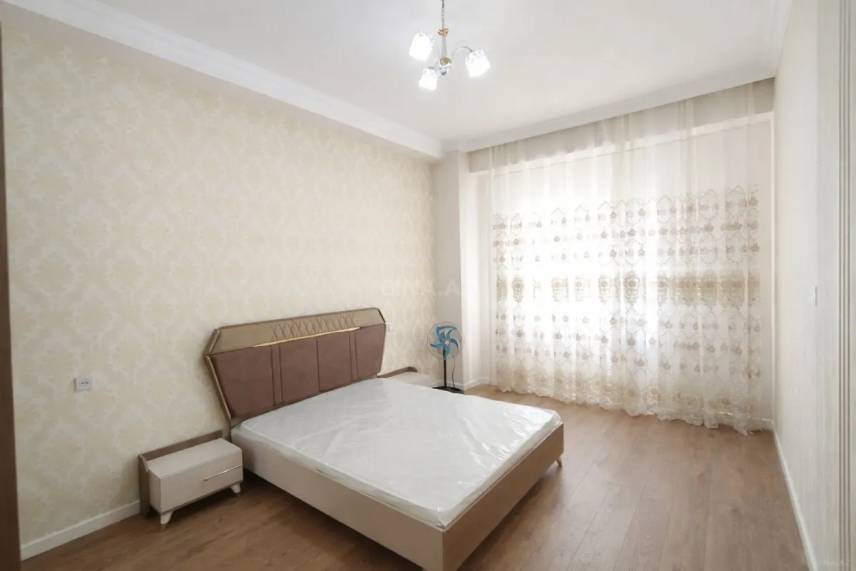 Kirayə verilir 3 otaqlı mənzil 86 m²